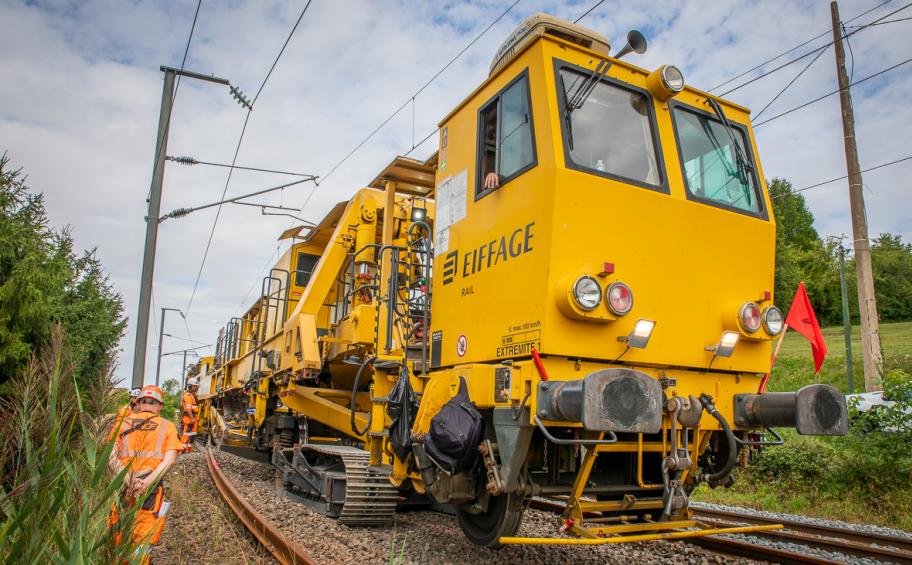 Eiffage Rail's fast-track suite headed for Nîmes, Tarascon and Saint-Gervasy stations